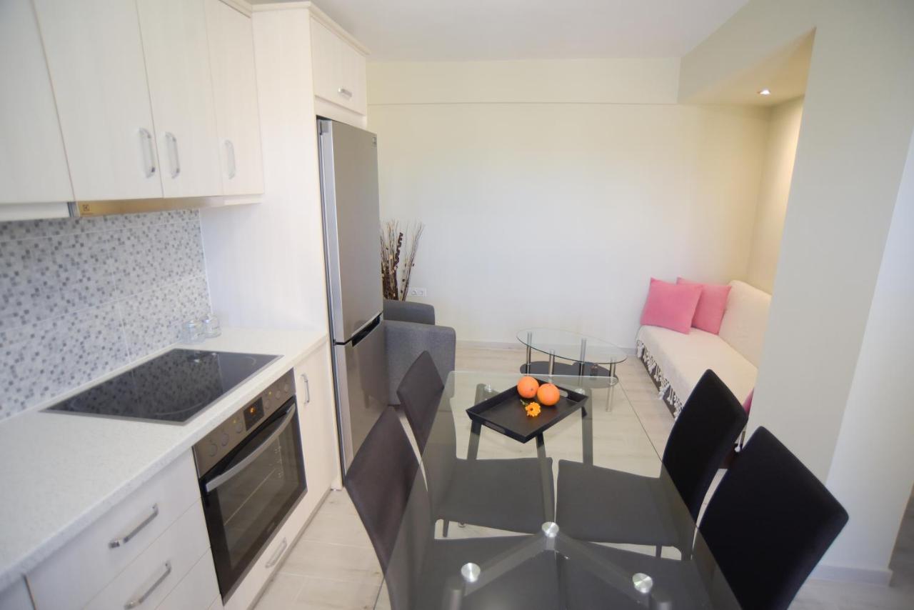 Mistral Apartments Kariótai Eksteriør bilde